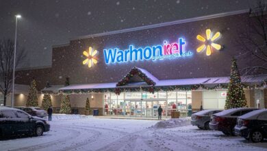 is walmart open on christmas eve